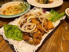 龟兹烤羊腿-清真·玛丽亚新疆菜主题餐厅(浙江中路店)