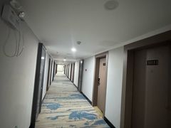 -南宁凤凰宾馆(火车站地铁站店)