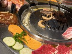 -哈哈碳都·牛肋条无限自助烤肉(台江万达店)