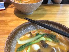 红烧排骨米线-蒙自源小锅米线(金佰利店)