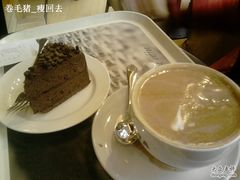 玫瑰摩卡with&nbsp;cake-COSTA COFFEE(吴江路店)