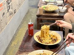 -方铲铲·成都板凳面(滨江银泰店)