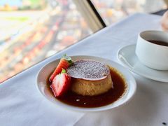 -Top Of Vancouver Revolving Restaurant