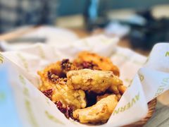 吃得慢就没的鸡翅中-苦尽酒馆·川菜(鼓楼店)