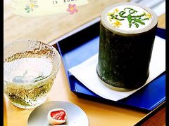 饼干杯奶盖茶-茶是一枝花泡茶店