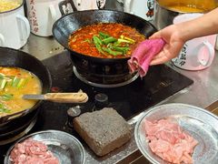 -黔老锅地摊火锅(盐务街店)