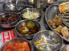 -GOGIYA·咕叽吖韩国传统烤肉店(东方新天地店)