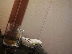 -颐而康·按摩·艾灸·足疗(南岸晶都店)