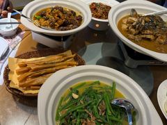 -黄泥岗·地道湖北菜(奥特莱斯店)