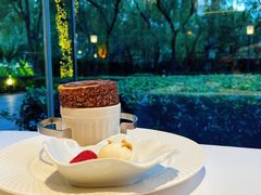 黑松露巧克力舒芙蕾-福楼法餐厅FLO