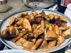 馕丁炒肉-巴依兄弟西域美食(机场店)