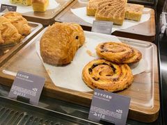 -星巴克臻选(上海合生汇1F店)