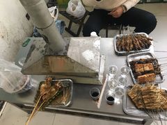 -老广烧烤(骆驼山康馨园店)