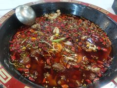 -烧哥美蛙肥肠鱼火锅·十五年社区店
