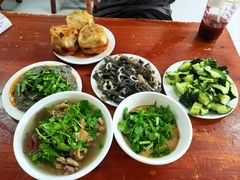 -宝瑞门钉肉饼店