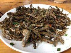椒盐小溪鱼-黄牛肉馆·皖南土菜