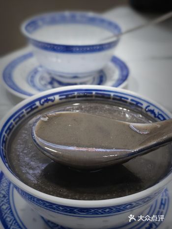 姨妈期来一碗…补气血…芝麻糊️