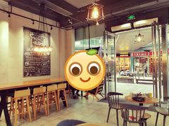 大堂-HELLO 27 意面·沙拉·帕尼尼