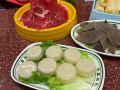 -四囍码头海鲜烧烤自助火锅(外滩南京东路悦荟广场店)