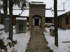 -活死人墓