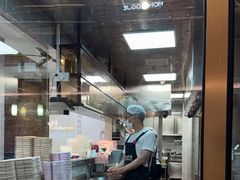 -小杨生煎(白玉兰广场店)
