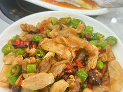 -丹水桥地锅鱼·翘嘴鲌·地方特色全鱼宴(丹江口大坝店)