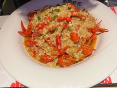 -肥肥虾庄·金牌油焖大虾(汉街SKP店)
