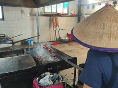 -黄记四更烤乳猪店