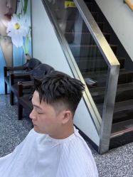 -藤野造型专业烫染接发