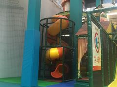 -蒙特利亲子乐园