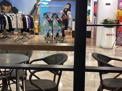 -李宁(西湖银泰城店)