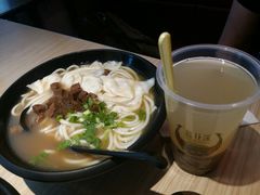 -鑫花溪牛肉米粉(凤凰街创始总店)