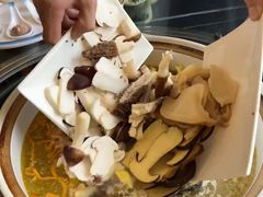 -野菌皇海景野生菌火锅(滨海大道店)