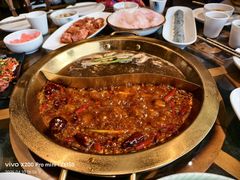 -小天鹅火锅·一线江景洪鼎旗舰店(洪崖洞店)
