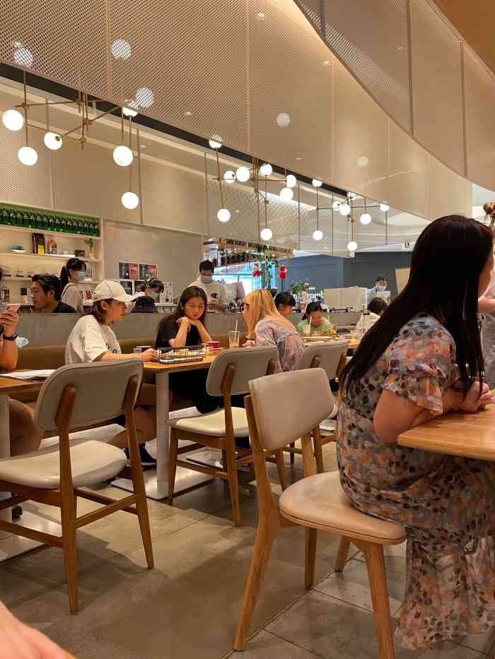 ucc coffee shop(天环广场店)-"一直喜欢ucc的咖啡今天室内有点热,终.