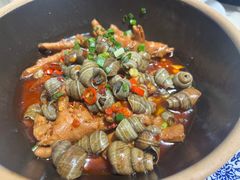 -罗霸蛮老岳阳大排档·鲜货烧烤·土吊子煨砂锅烧菜