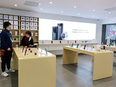 -华为授权体验店(万航渡路)