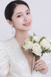 点击看大图 -挪娅婚纱摄影皇家会所