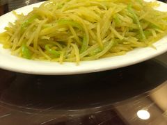 -巷子深菜馆·津门肘子(滨海店)