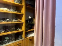 -莱靓奢侈品洗护改衣店(新世界百货崇文店)