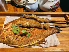 罗布泊烤鱼-纳瓦新疆菜(银都店)