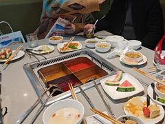 -海底捞火锅(杭州滨江九宜城店)