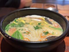 -银米·云南传统过桥米线(双廊黑金冠店)