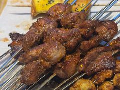 -街角等你.大连海鲜烧烤.经典铁板海鲜串(西安路店)