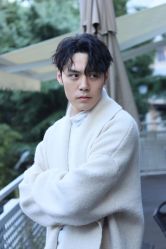 -一家只做男发烫染的店