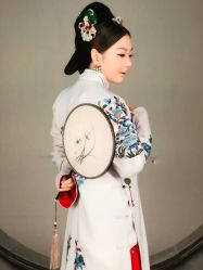点击看大图 -盘子女人坊古装写真摄影(南京总店)