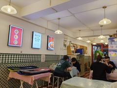 -捌贰虾蟹·江湖菜馆(江汉路店)