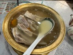 -汗腾格里·风味餐厅(新疆驻京办店)