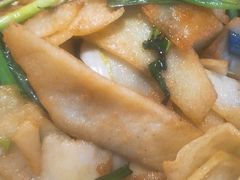 腊肉豆丝-特色酱椒鱼私房菜(黄鹤楼店)
