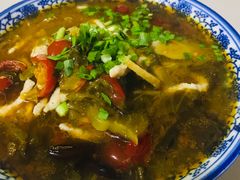 酸菜肉丝米线-万家面(重庆建川博物馆兵工商业街店)